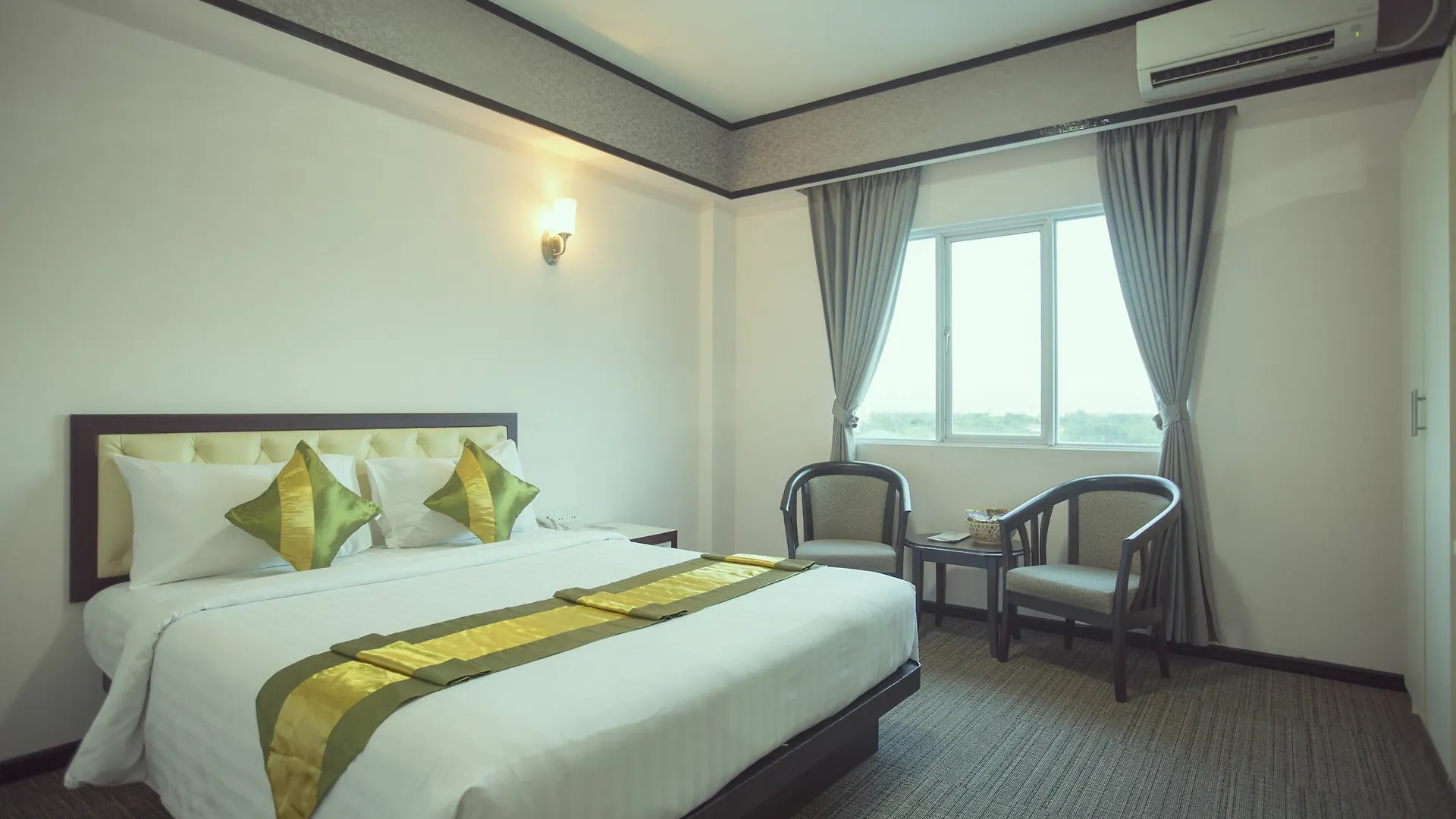 Platinum River View Hotel Rangun