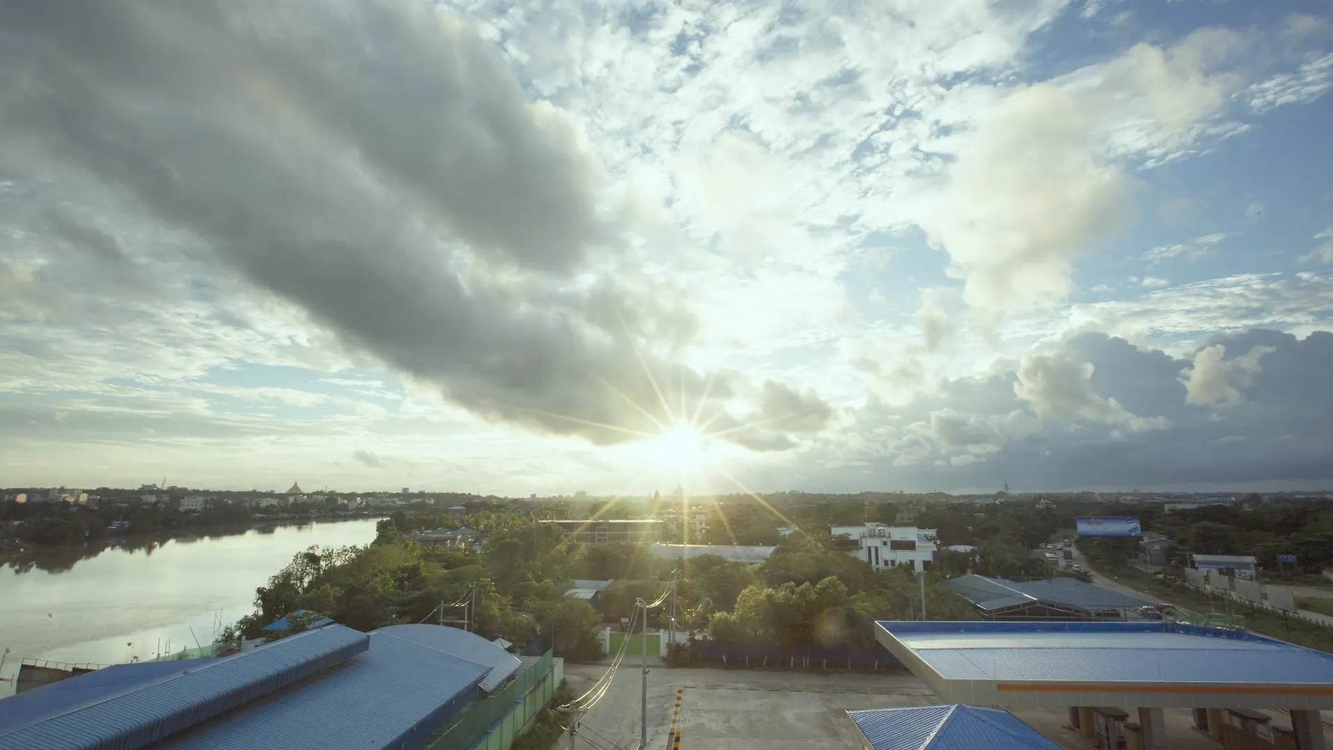 ***  Platinum River View Hotel Rangun Birma