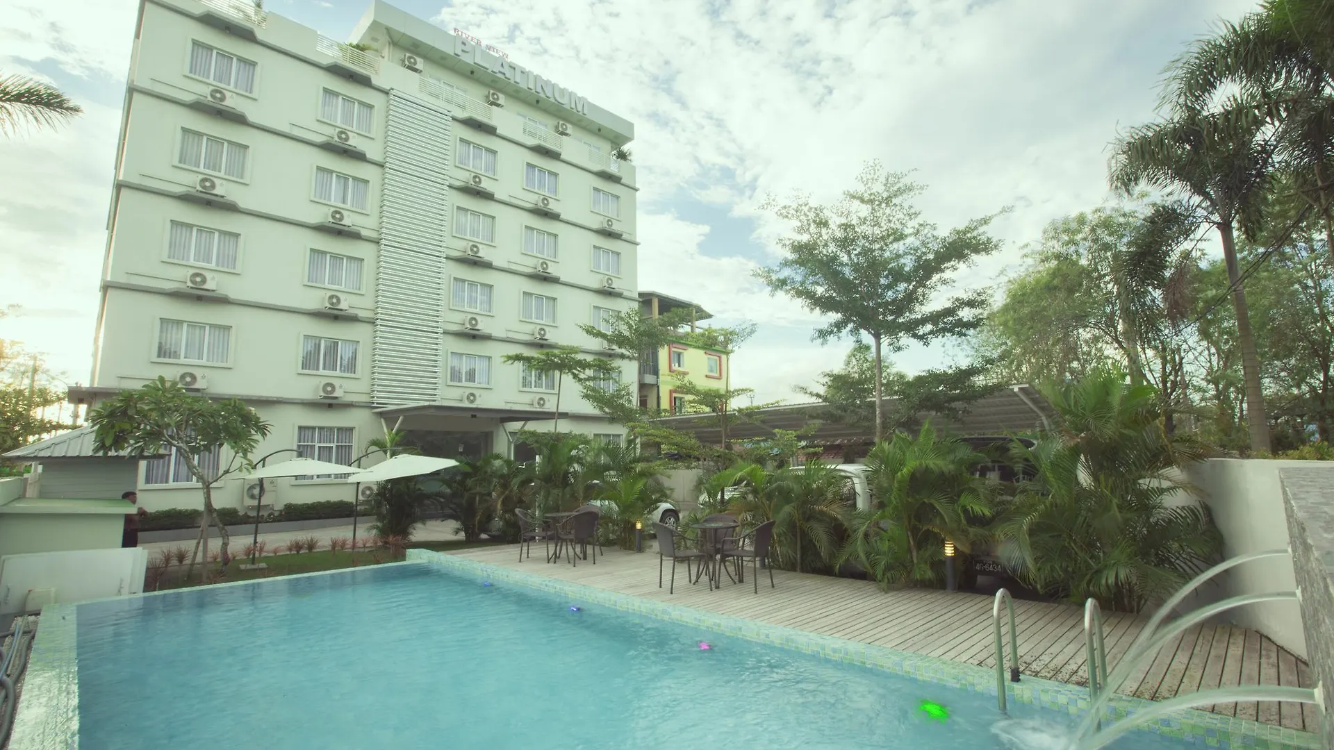 Platinum River View Hotel Rangun